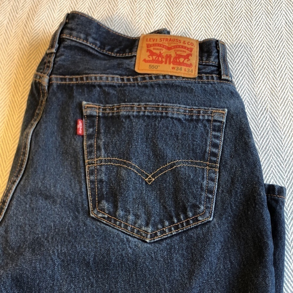 LEVI’s 550 34 X 32 Relaxed Fit Used - Picture 16 of 16